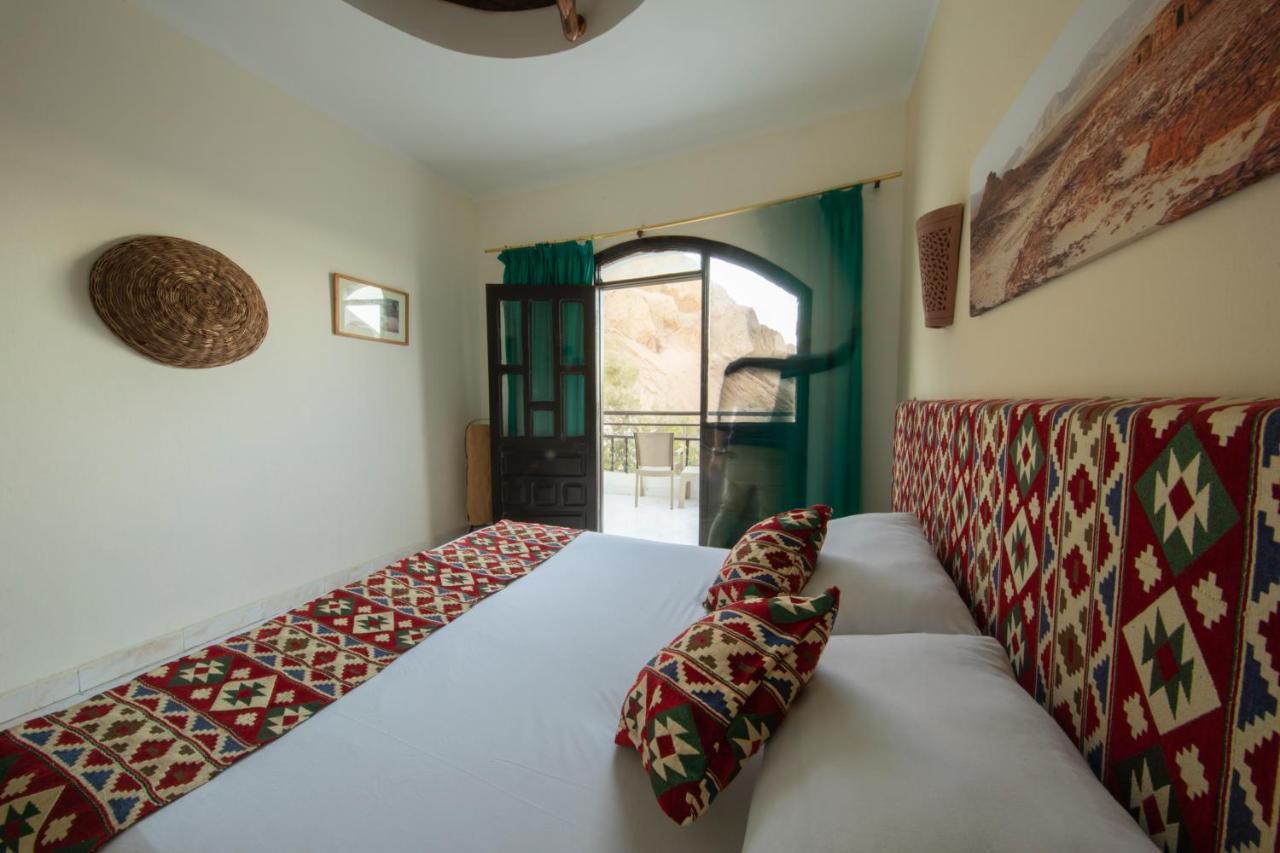 The Bedouin Moon Hotel Дахаб Екстериор снимка