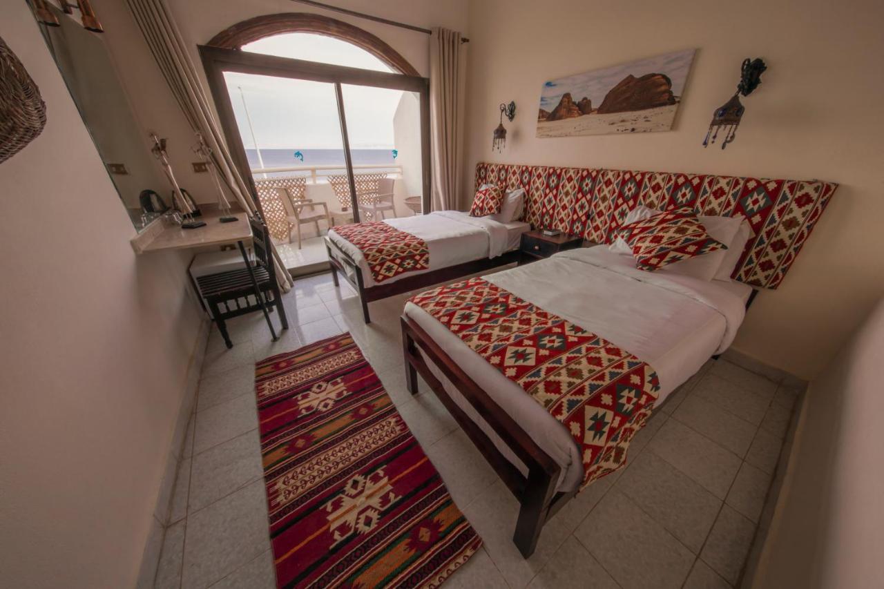 The Bedouin Moon Hotel Дахаб Екстериор снимка